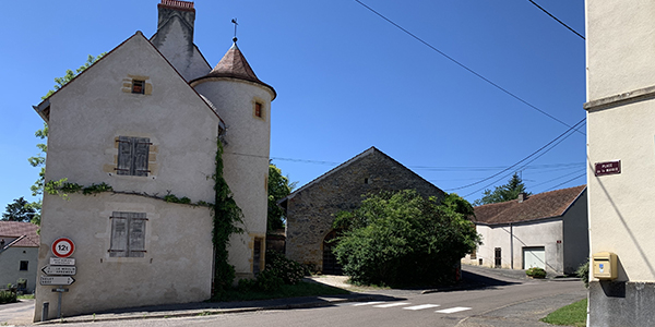 ESMOULINS